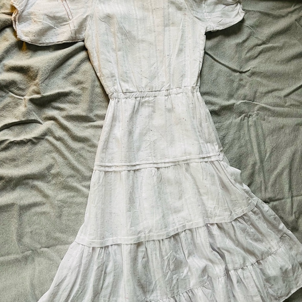 COPY - Betsy Johnson Snow White Speckle Tiered Midi Size XS - Picture 5 of 6
